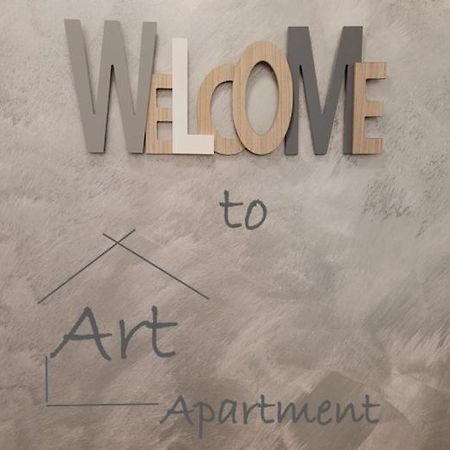 Art Apartment Bukarest Exteriör bild